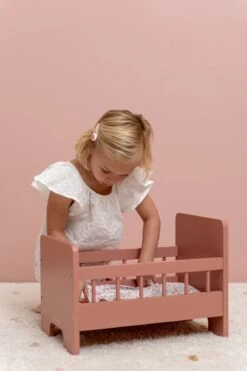 Little Dutch LD7097 Houten Poppenbedje -Berg Winkel LD7097 little dutch houten poppenbedje 3