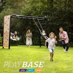 BERG Playbase Medium TT ( Houten Schommelzit + Trapeze ) 11 BERG Playbase Medium TT ( Houten Schommelzit + Trapeze ) -Berg Winkel berg playbase medium tt speeltoestel met rekstok ladder klimnet medium en bokszak 3 1