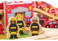 BigJigs BJT049 Treintafel Brandweer Spoortafel Houten Trein -Berg Winkel bigjigs bt049 brandwweer trein set en tafel 1