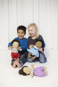 Pop – Jennifer – Rubens Barn Cutie -Berg Winkel pop rubens barn cutie jennifer 1 1