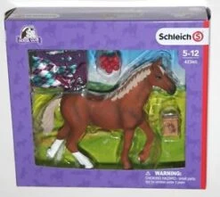 Schleich 42360 Engelse Volbloed Met Deken HorseClub -Berg Winkel schleich 42360 engelse volbloed met deken 3