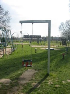 Schommelpaal Robuust Gegalvaniseerd Staal 143cm Breed -Berg Winkel schommelpaal staal robuust 1 1