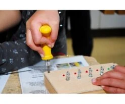 Toolkid Schroevendraaier Met Bitjes Kindergereedschap -Berg Winkel schroevendraaier met bitjes toolkid 100650 2