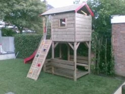 Houten Speeltoren Cathy Speelhuis -Berg Winkel speelburcht cathy 1 1